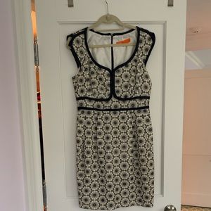 Cynthia Steffe size 8 sleeveless, knee length cream dress w/navy embroidery